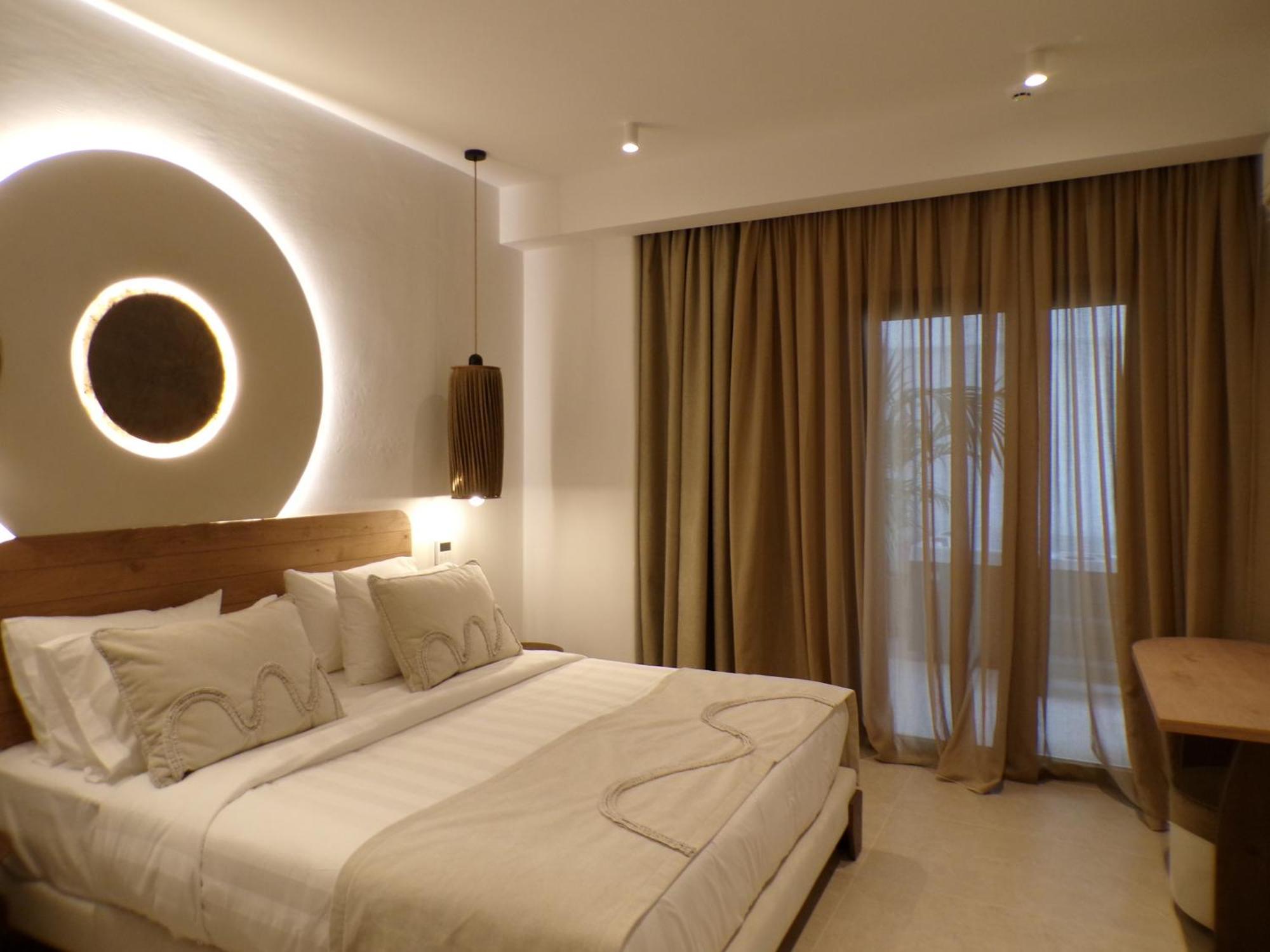Iria Blue Mykonos 4*