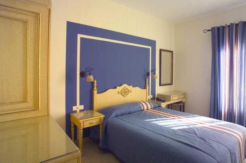 Hotel Pelican Town 2*
