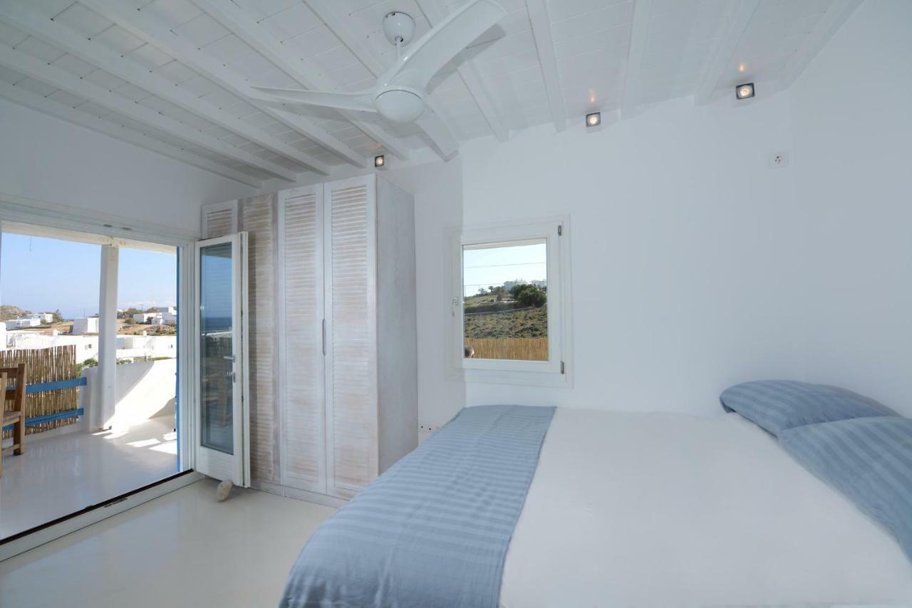 Luxury White Maisonette Kalafatis