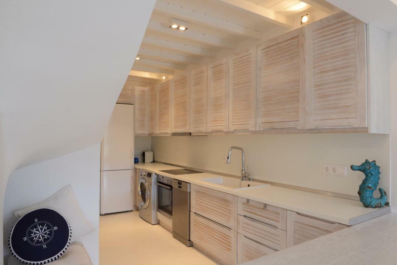 Luxury White Maisonette Villa *