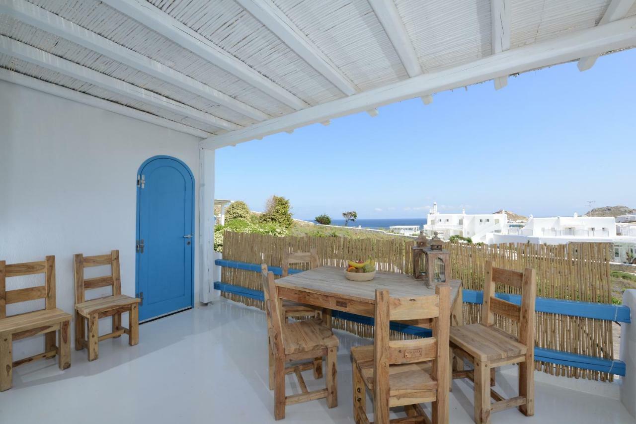Luxury White Maisonette Kalafatis