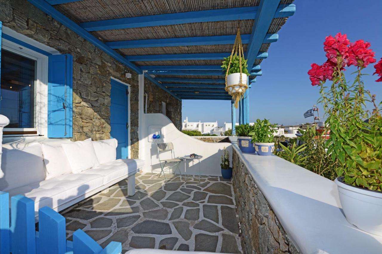 Luxury White Maisonette Kalafatis