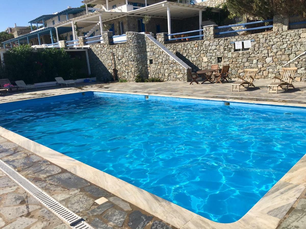 Villa Luxury White Maisonette *