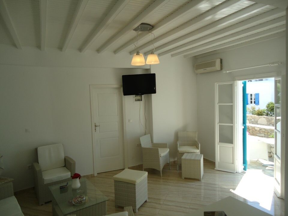 Cyclades Blue Ornos (Mykonos)