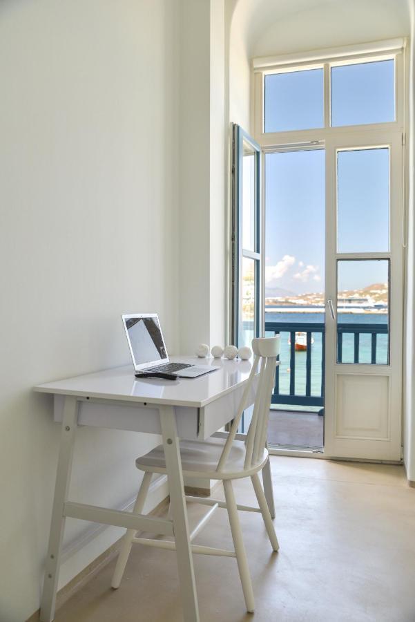 White Memories, Seafront Luxury Mykonos Holiday home *